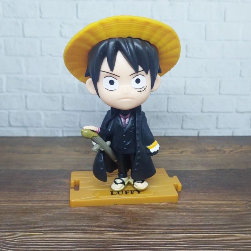 Figure One piece Luffy tinggi 9.5cm happy meal mcd