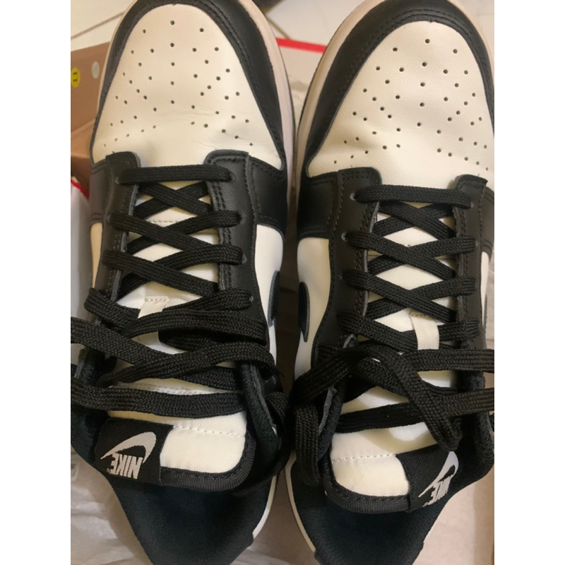 NIKE DUNK LOW PANDA preloved