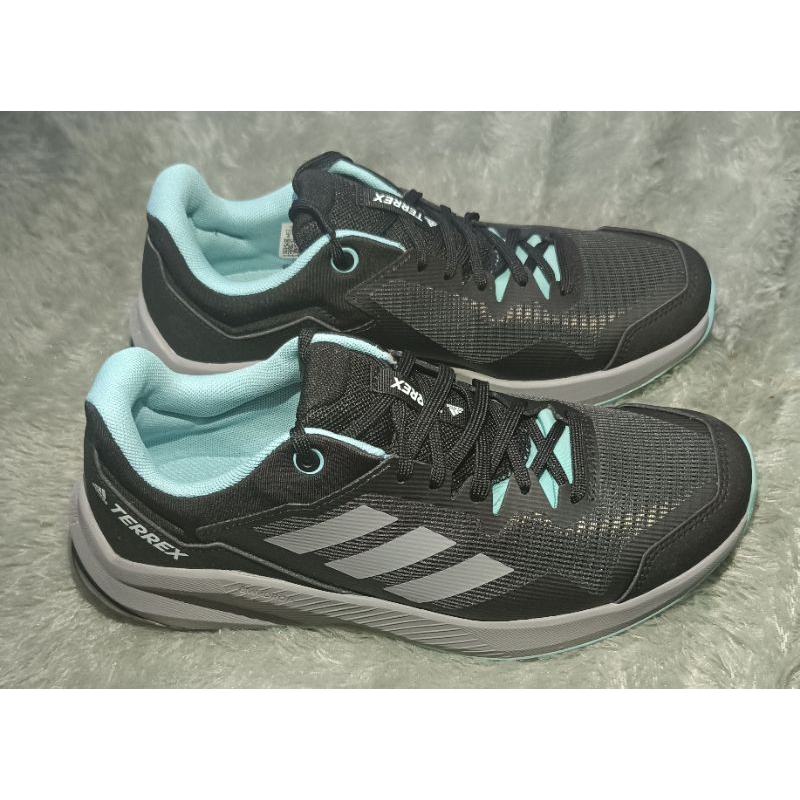 Sepatu Adidas Terrex