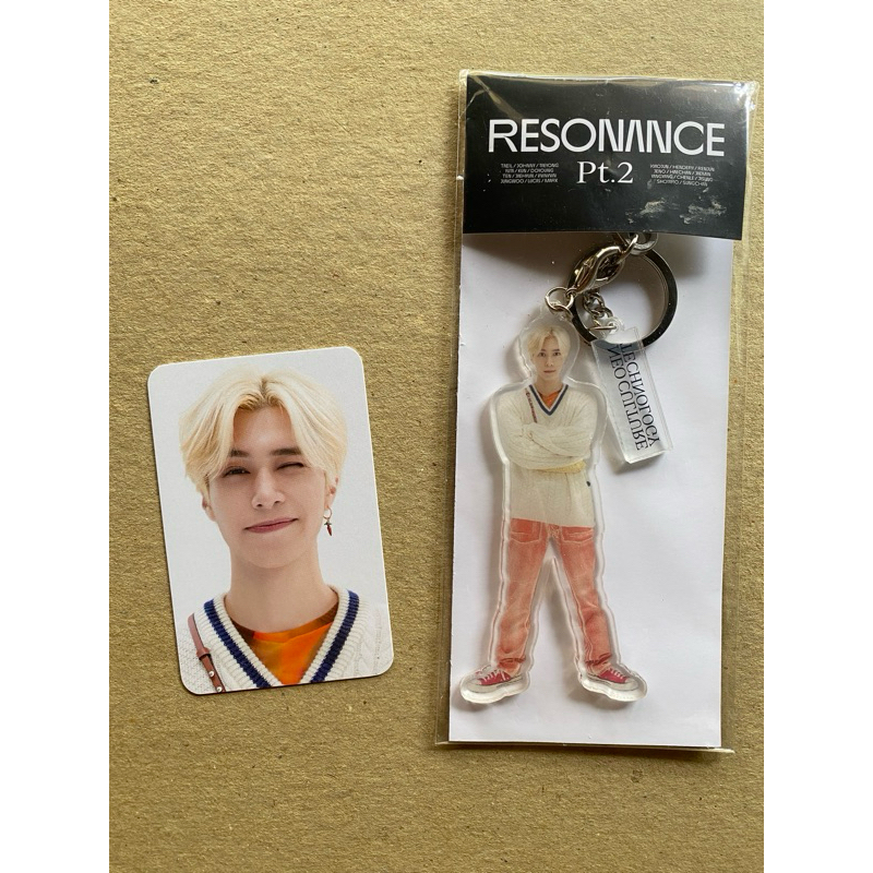 [WAYV] ACRYLIC KEYRING HENDERY MD RESONANCE