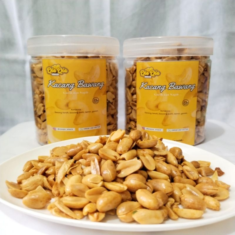 

Kacang Bawang Gurih Kemasan Toples - Qia Qia Snack