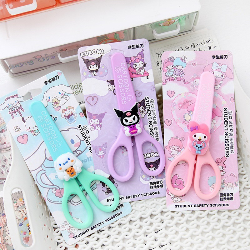 

GUNTING ANAK MOTIF SANRIO MELODY KUROMI CINNAMONROLL