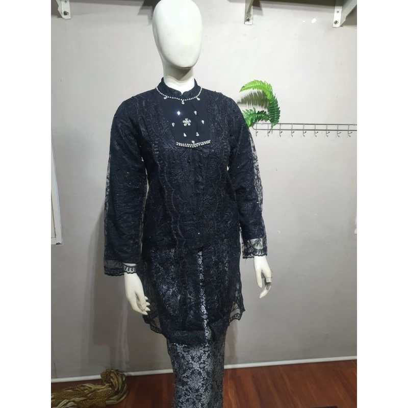 Set kebaya Dynasti/ kebaya Wisuda/ Kebaya pesta/ Kebaya kondangan/Kebaya Cantik