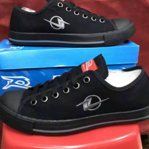 

Big Sale Ready Dalas Campus LC nya kak , cocok untuk putra dan putri untuk sekolah size 37/42 ➻