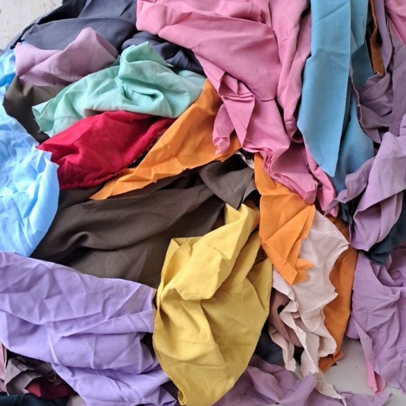 kain kiloan /perca diamond crepe murah meriah/ cuci gudang /1kg