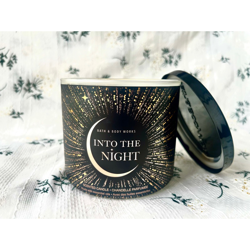 BATH & BODY WORKS 3 WICK CANDLE INTO THE NIGHT
