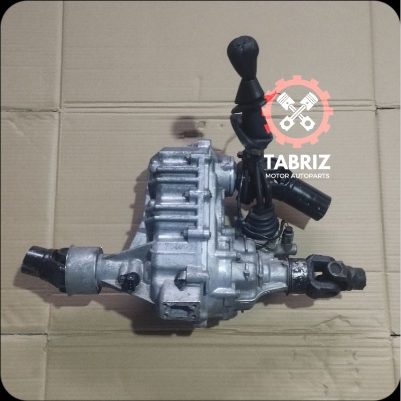 TRANSFER CASE TC PAJERO MINI 4X4 COMPLETE FLANGE/YOKE ORIGINAL