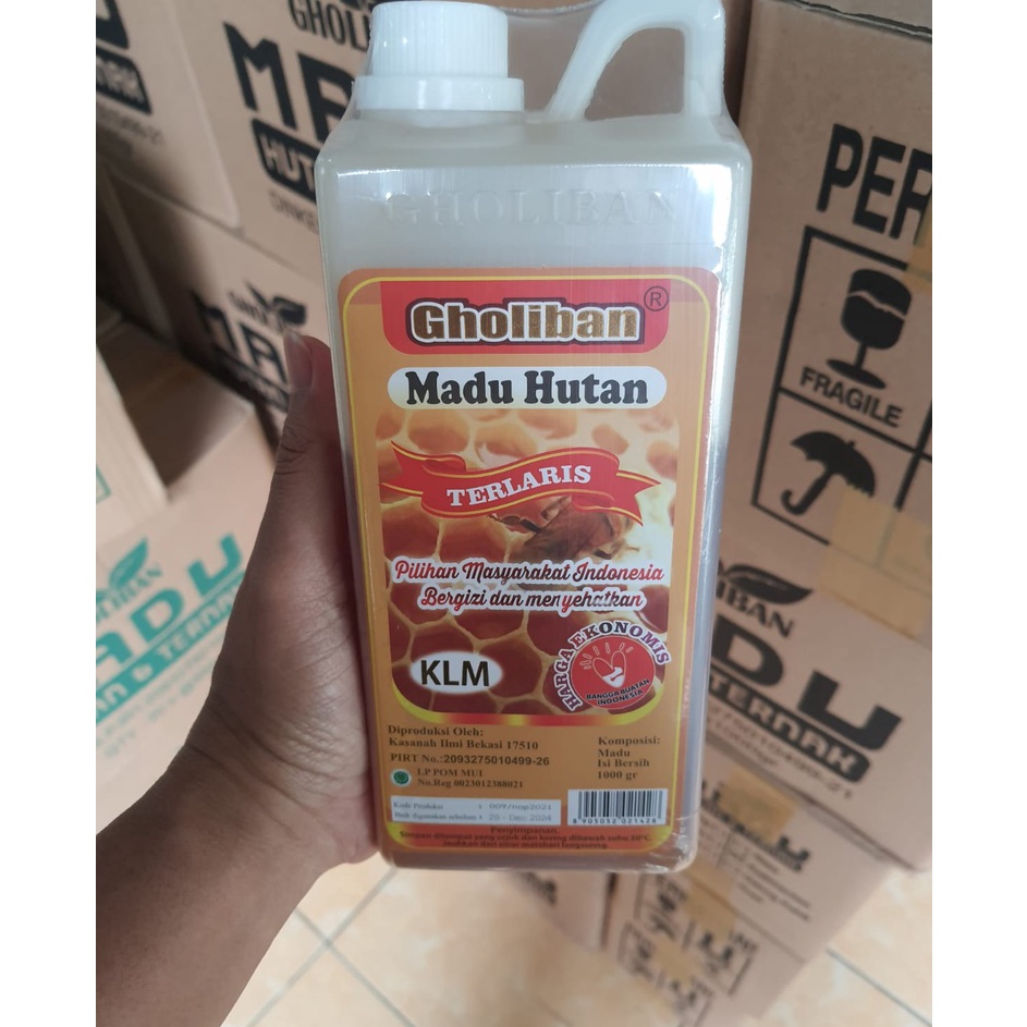 

Stock Banyak Madu KLM Gholiban Kalimantan 1 kg / 1kg Original Botol Timbul Tulisan Gholiban