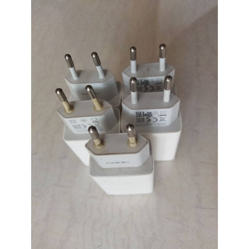 batok charger bekas oppo 5v 1a