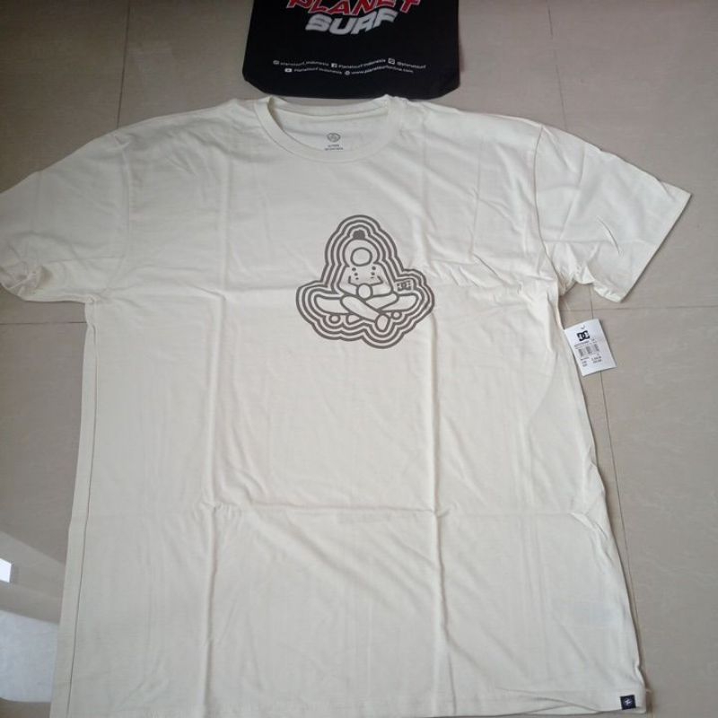 kaos DC shoes john gardner limited cream size XL original