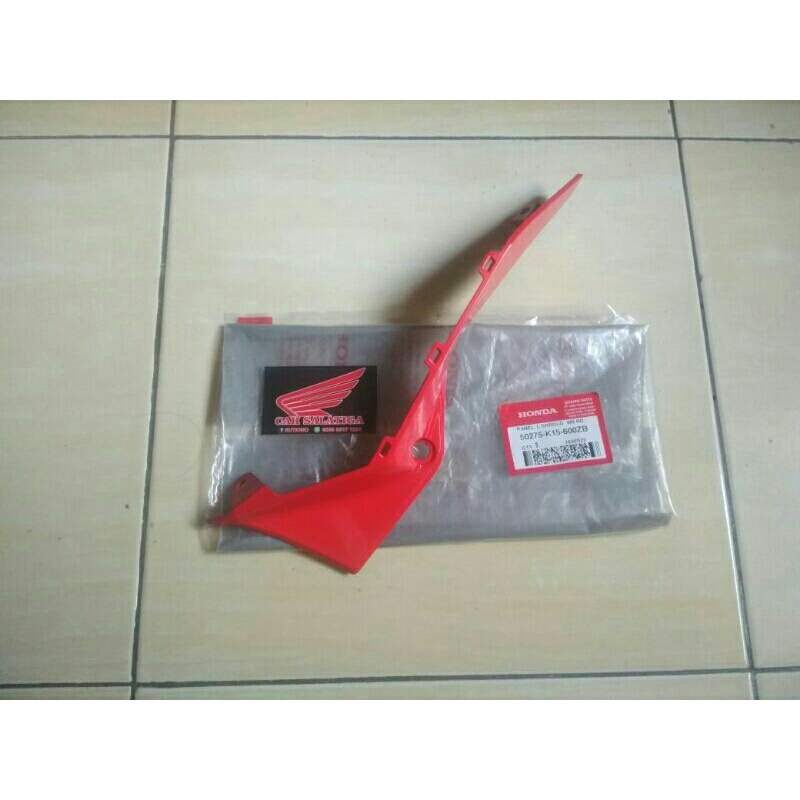 50275~K15~600ZB Panel sayap tangki kiri merah cb 150 r new 2018~2020