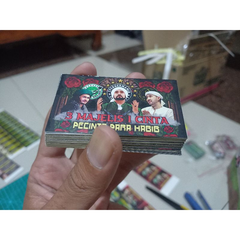 

Stiker Sholawat 3 Majelis 1 Cinta (BISA COD)