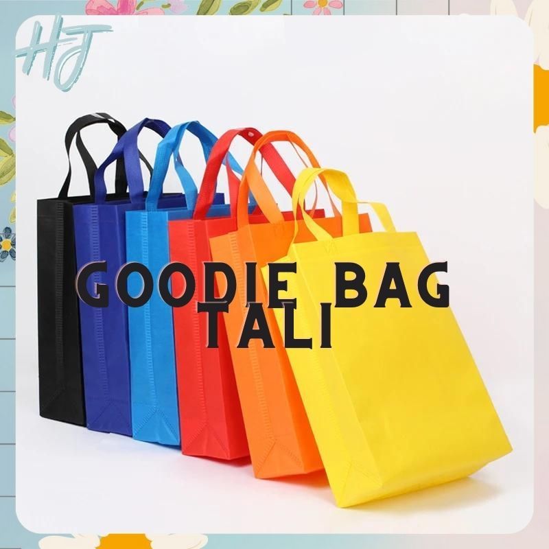 

COD (HJ) Tas Belanja Spunbond Handle Jinjing Tas Souvenir Hajatan Hampers Kantong Ukuran Kecil Besar Warna Lengkap Goodie Bag