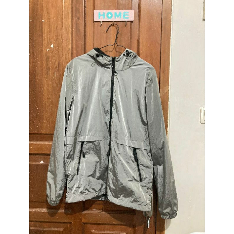 Marshall Artist Liquid Nylon Windrunner
