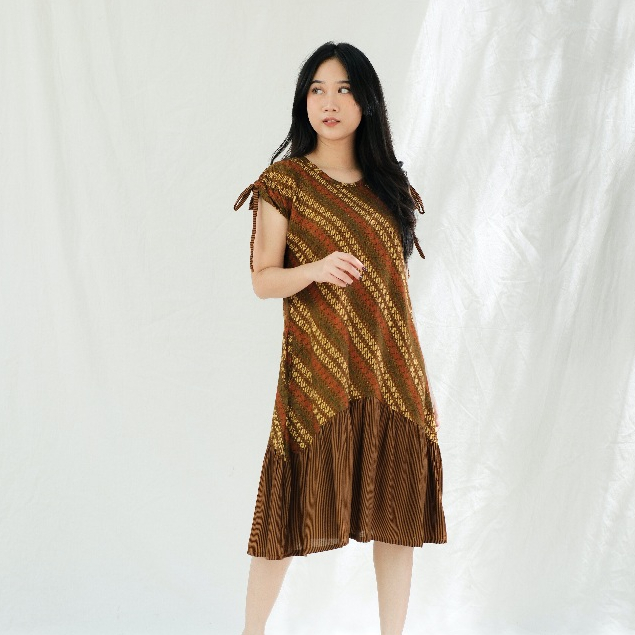 Sekar Mekar Dress Daster Batik Wanita Fashionable Model 013 produksi UNGGUL JAYA Bahan Rayon Santung