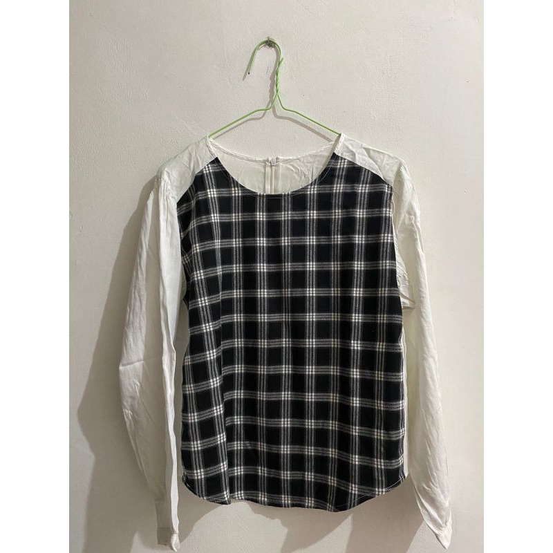 [PRELOVED] BLOUSE KOMBINASI KOTAK POLOS