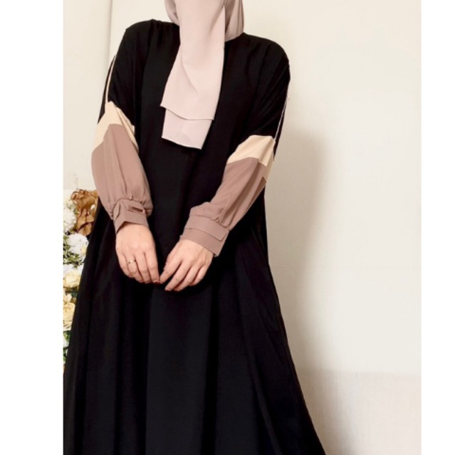 Maryamzali_ LIRA ABAYA OVER SIZE