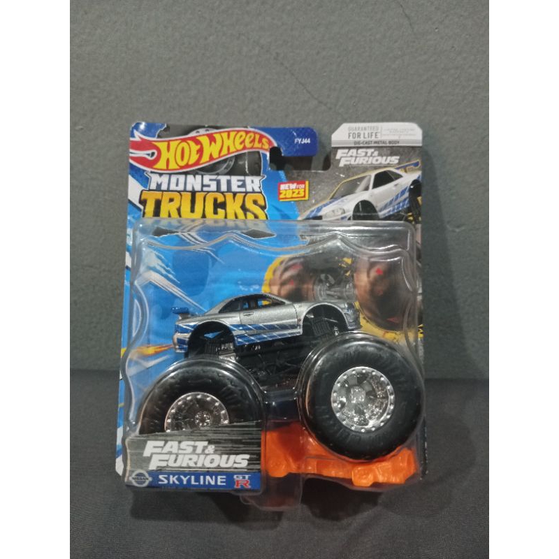 Hot Wheels Monster Truck nissan skyline
