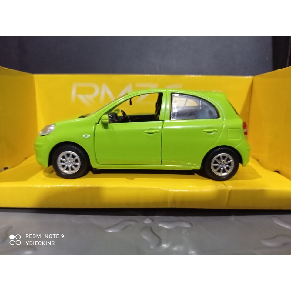 Diecast RMZ City Mainan Anak Miniatur Mobil Nissan March - Green