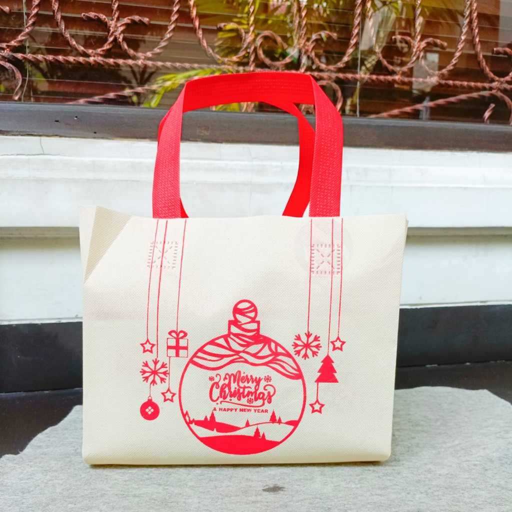 

Tas Spunbond nasi Kotak murah 24x24x20 press/spunbun/tas kain/bento/edisi natal/merry christmas/happy new year