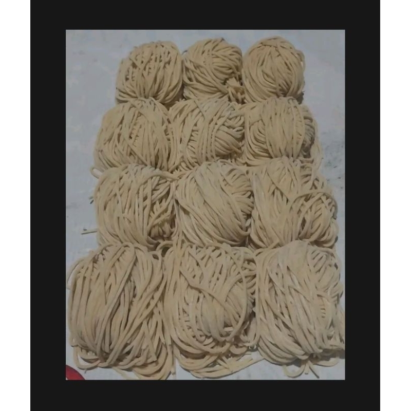 

mie Ayam mie Gacoan Rasa Kenyal Pembekah dari telur asli