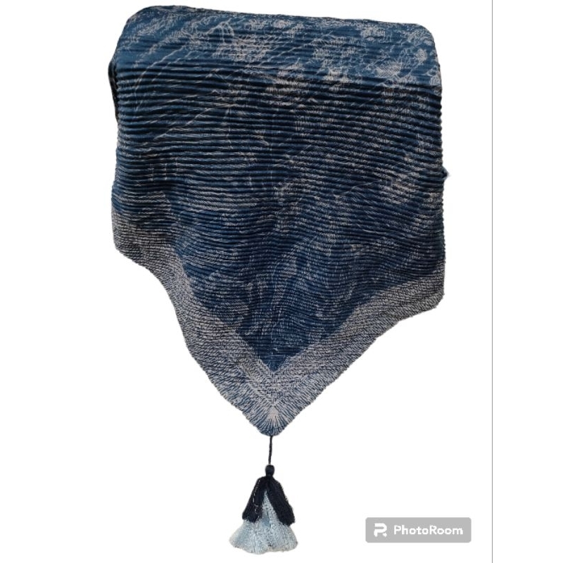 SEGITIGA PLISKET NEVI