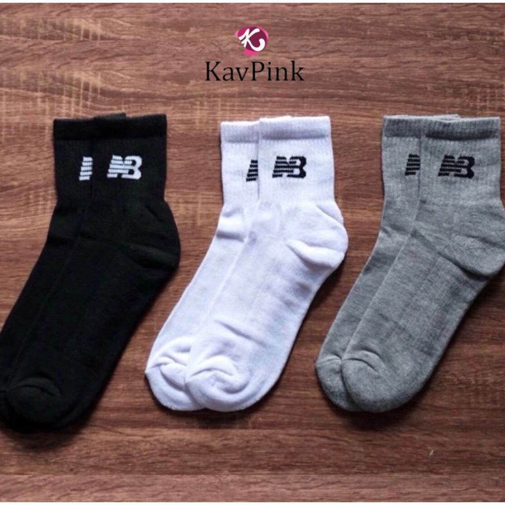 Kaos kaki New Balance pendek