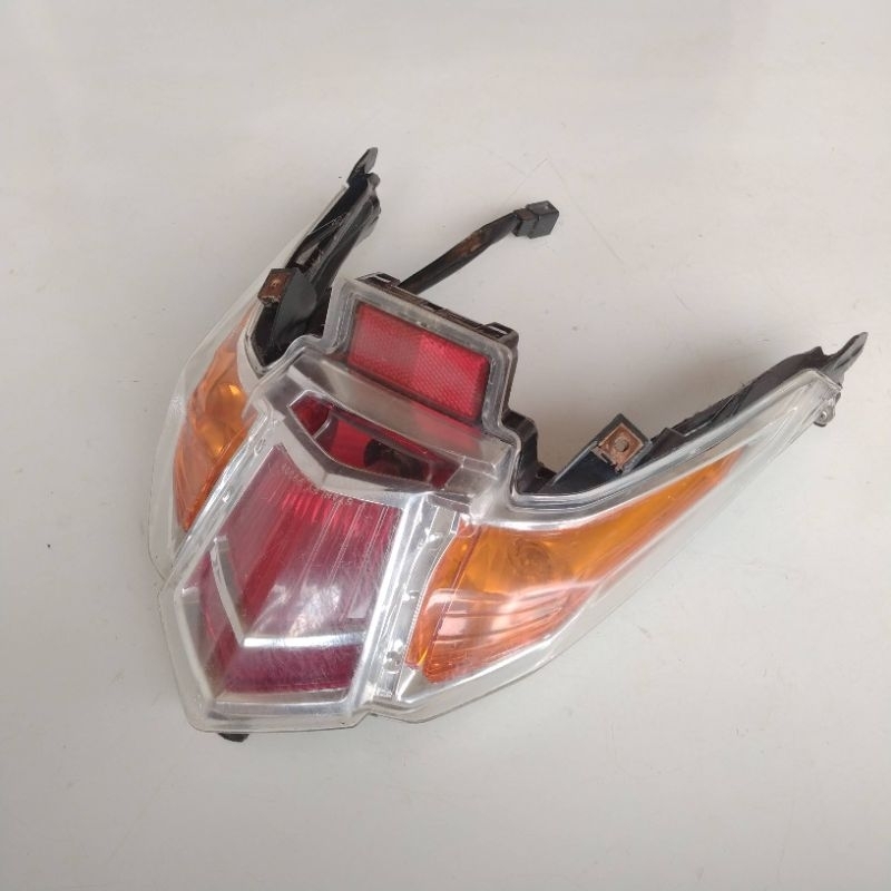 LAMPU BELAKANG XEON 125 KARBU PNP XEON RC GT 125 ORIGINAL COPOTAN