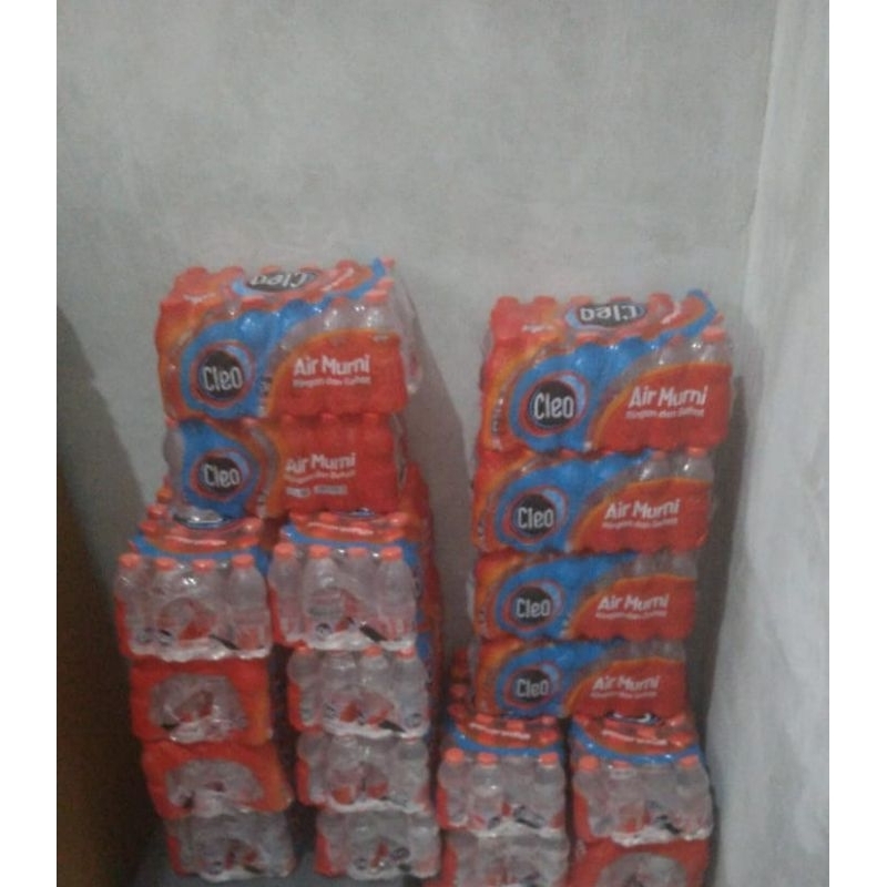 

Air Minum Cleo 220 Ml isi 24
