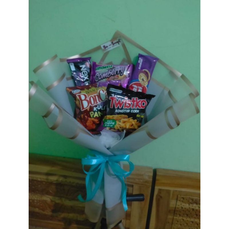 

Buket snack murah meriah | kado ultah | kado wisuda dll