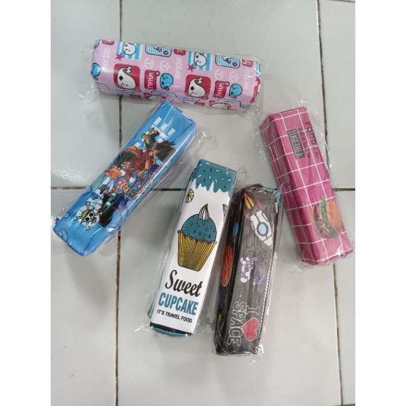 

kotak pensil / kotak lontong