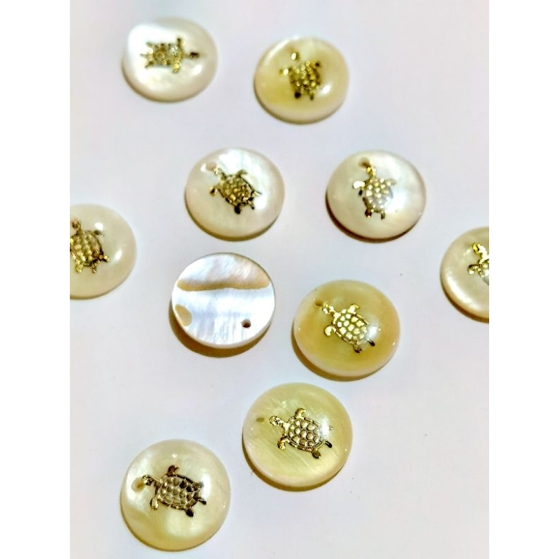 Liontin Fengshui Kura-Kura Emas Pohon Kehidupan Emas Cangkang Kerang Alami Abalone Kerang Air Tawar 