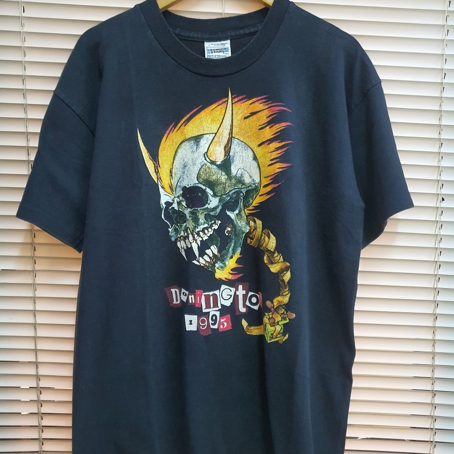 Kaos Vintage 1995 Metallica Donnington Park Concert Shirt