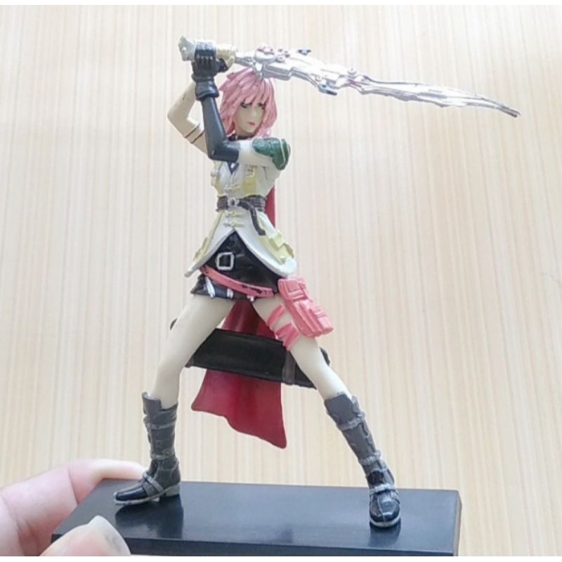 Mainan / Pajangan Figure Serah Farron Final Fantasy 13 Toys Bekas