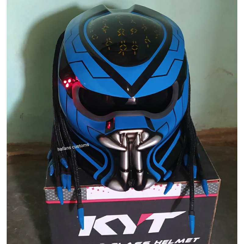 helm predator blue