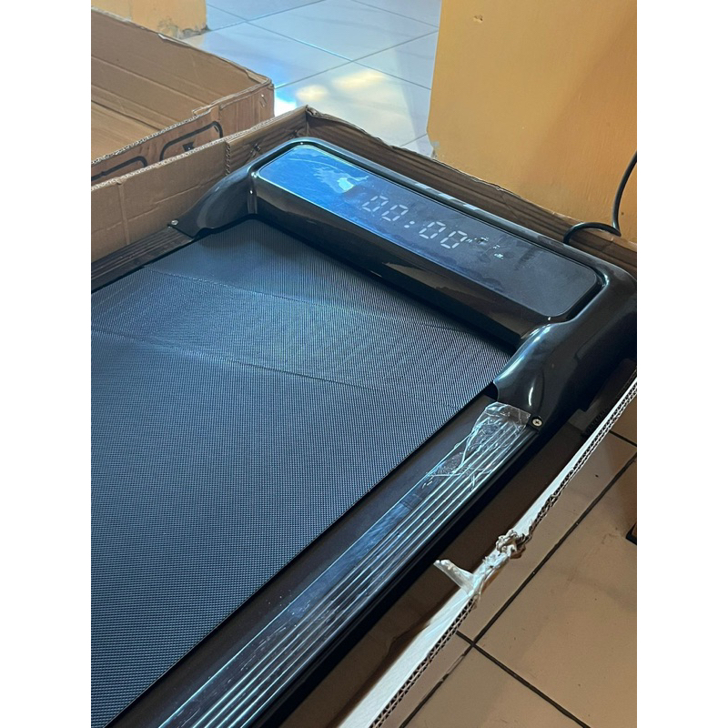 Keep Going Max Treadmill