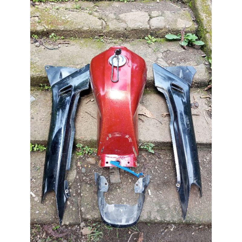 Bodi set Scorpio z 2006 Body scorpio original