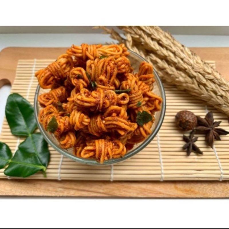 

RB SNACK MIE GULUNG 1/2KG(500GR) JEDEPE PEDAS DAUN JERUK