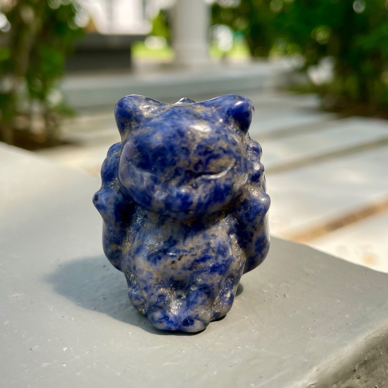 Sodalite nine tailed fox carving