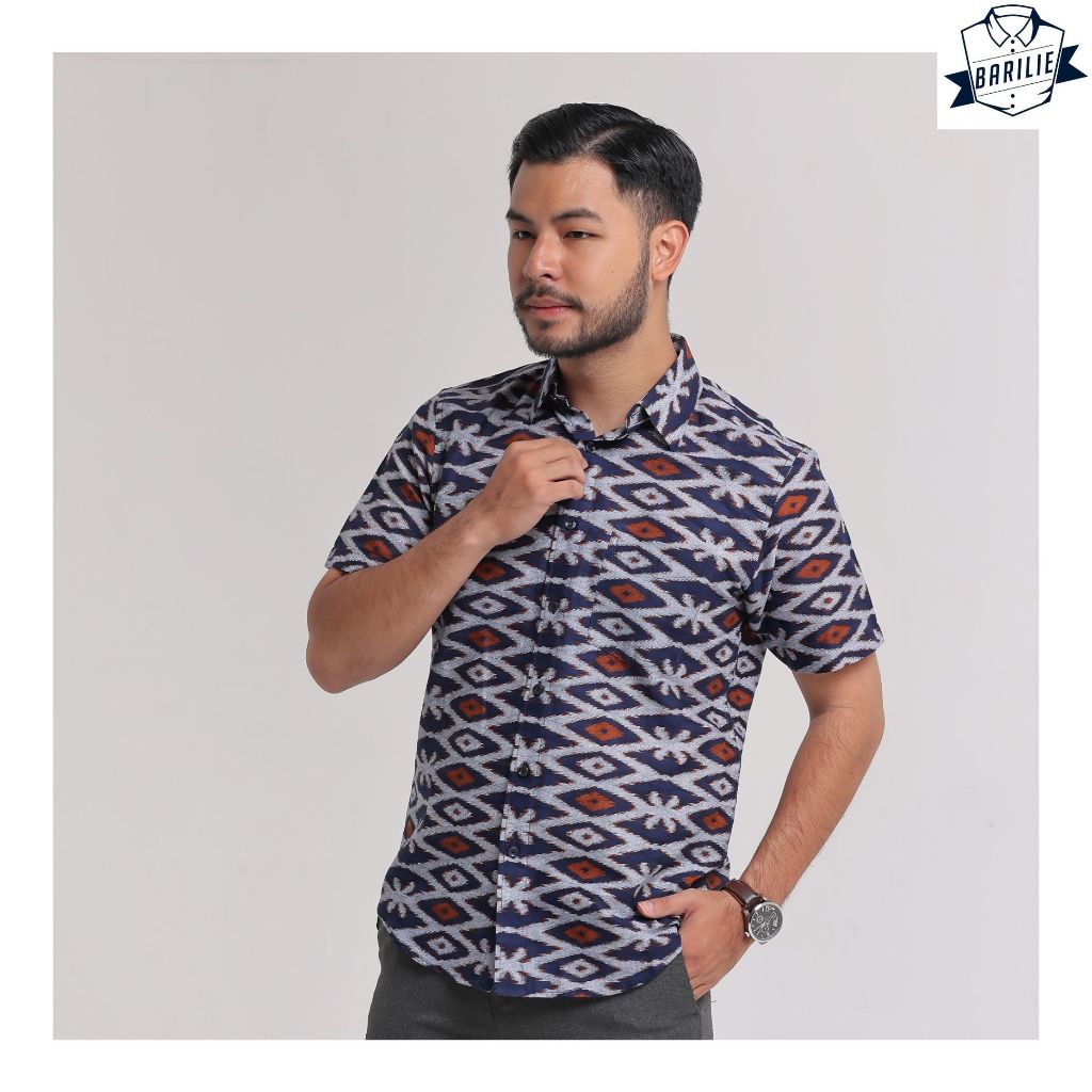 BARILIE BATIK PRIA LENGAN PENDEK RAJUT