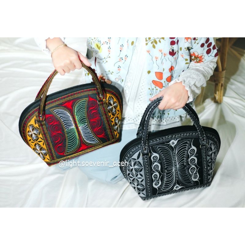 Tas Keong Bordiran Pintu Aceh (paling besar)/Tas Tangan Khas Aceh/Hand Bag Bordiran Pintu Aceh