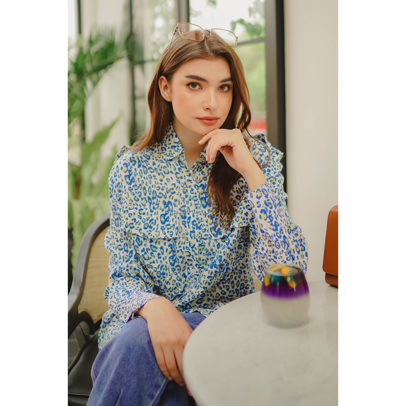 Leon Shirt Benang Jarum