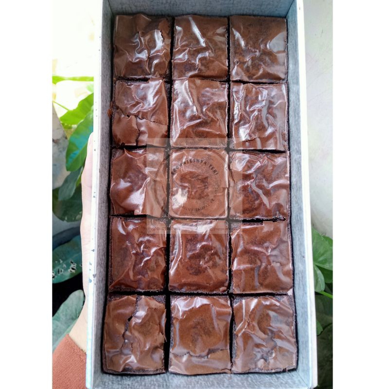 

BROWNIES PANGGANG, FUDGY BROWNIES 20x10