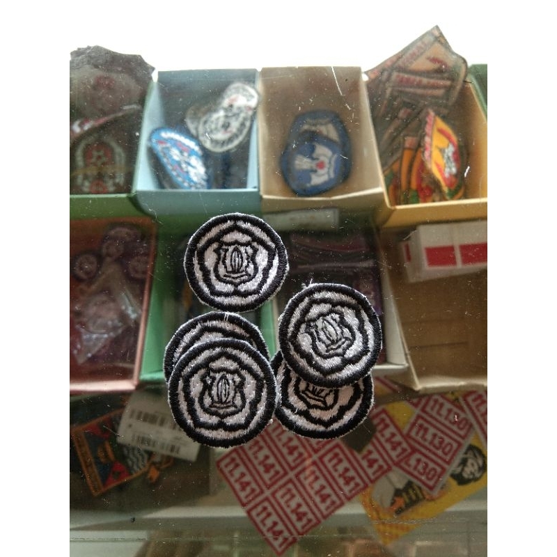 bordir monogram satpam tidak timbul