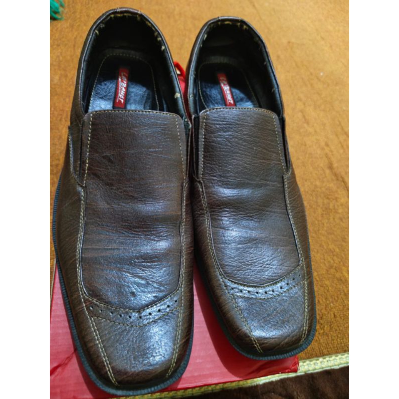 (Second) Sepatu Kulit Pria no 44 warna coklat