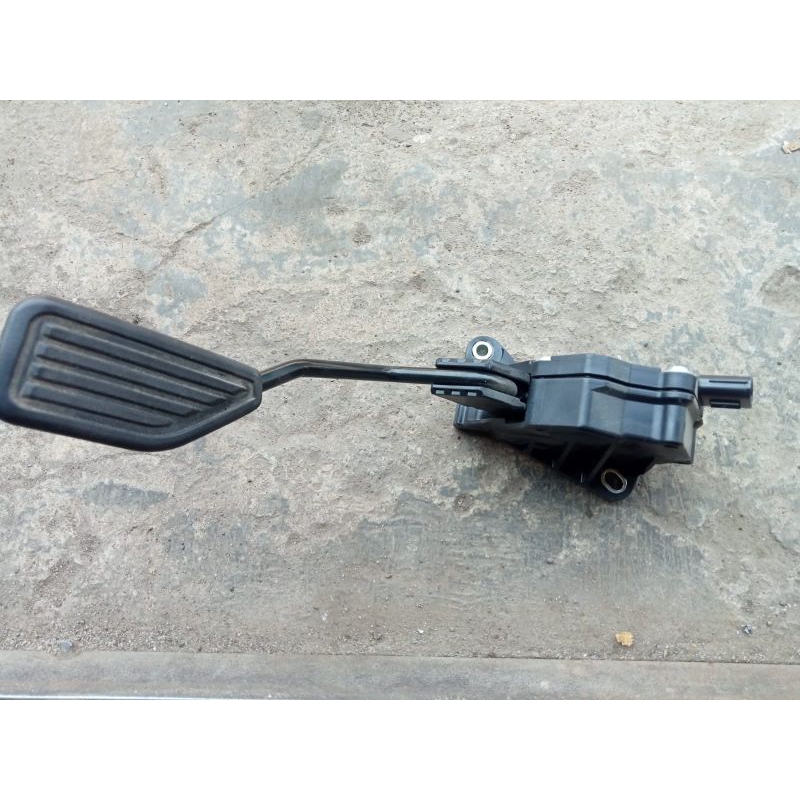 78110_BZ061 sensor pedal gas calya Sigra Gran new Avanza ori