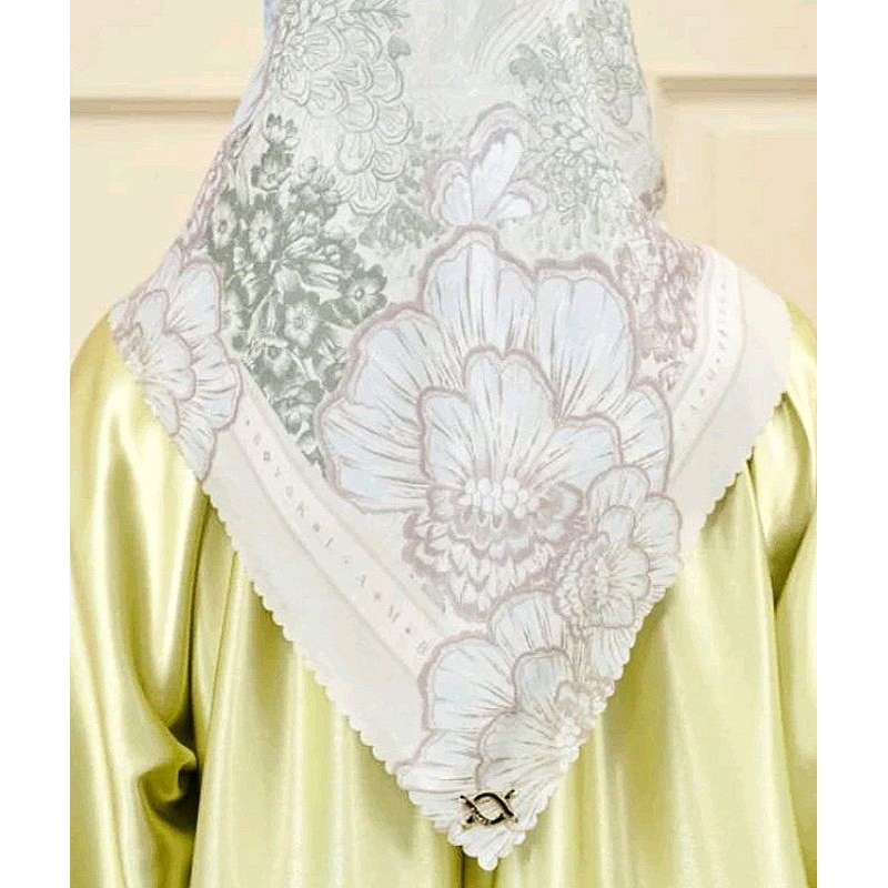 Lariangi Scarf Wearing Klamby Vol.2 ( Dandelion )