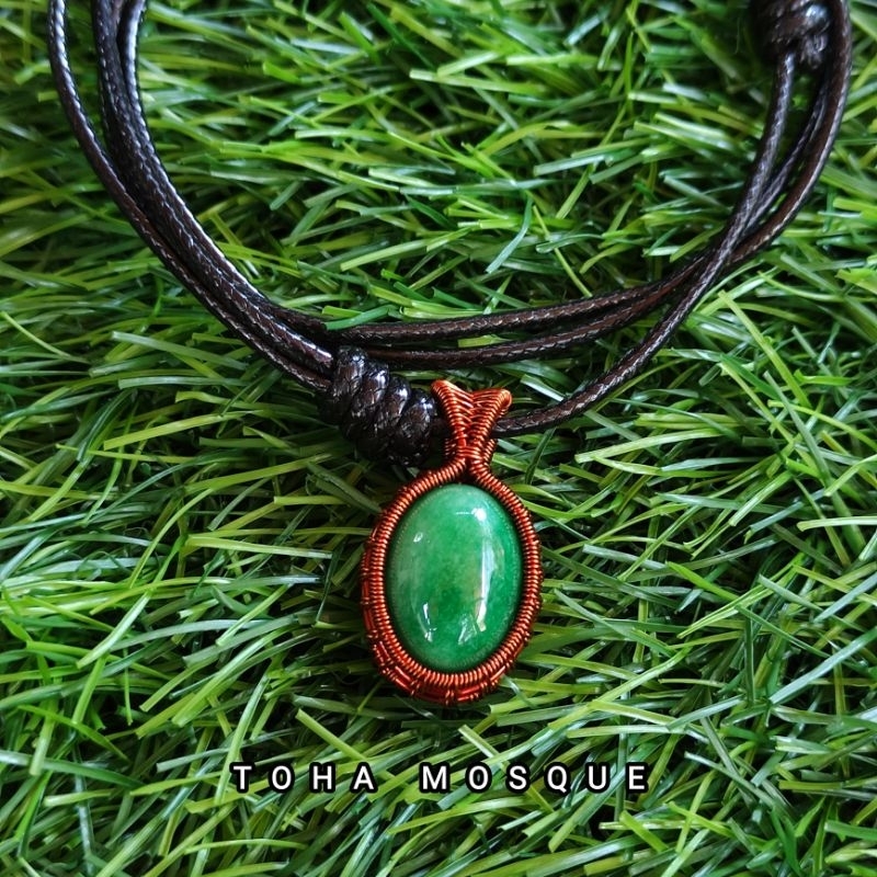 kalung liontin etnik batu giok hijau china
