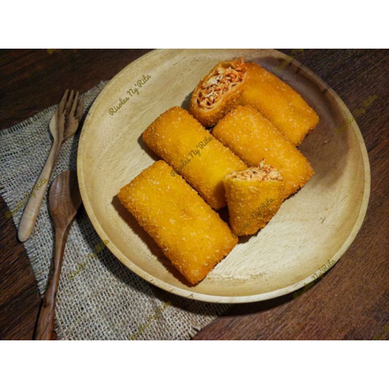 

RISOLES HOT SPICY CHICKEN / RISOL AYAM SUWIR MERCON (FROZEN)