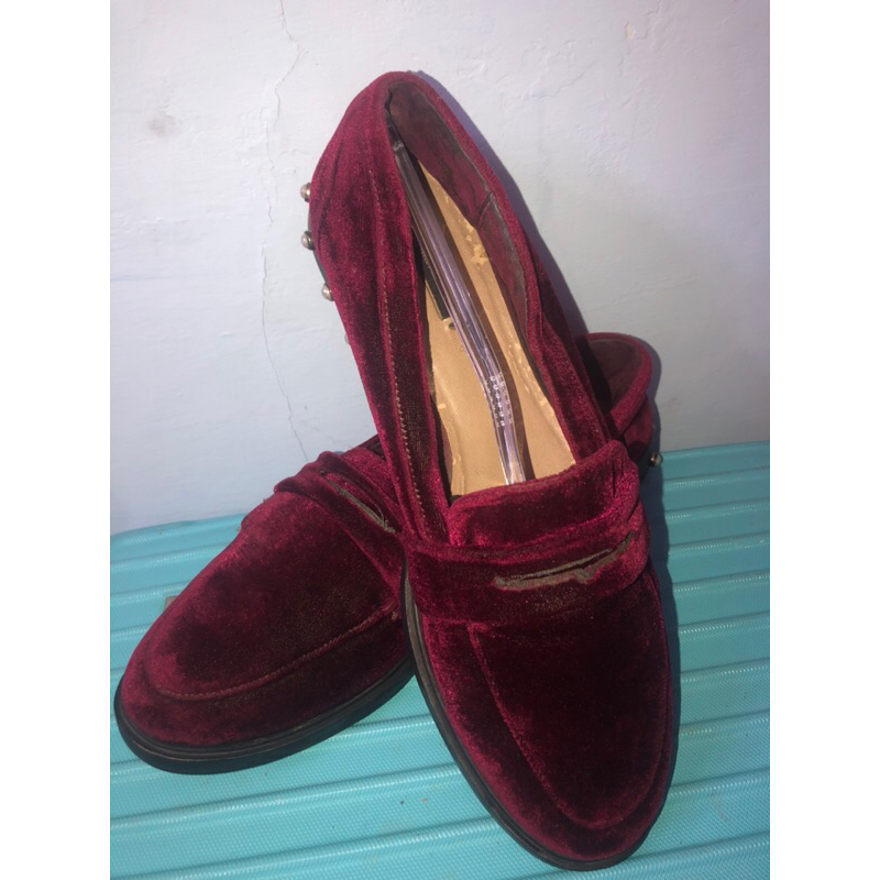 Sepatu Stradivarius/Size40